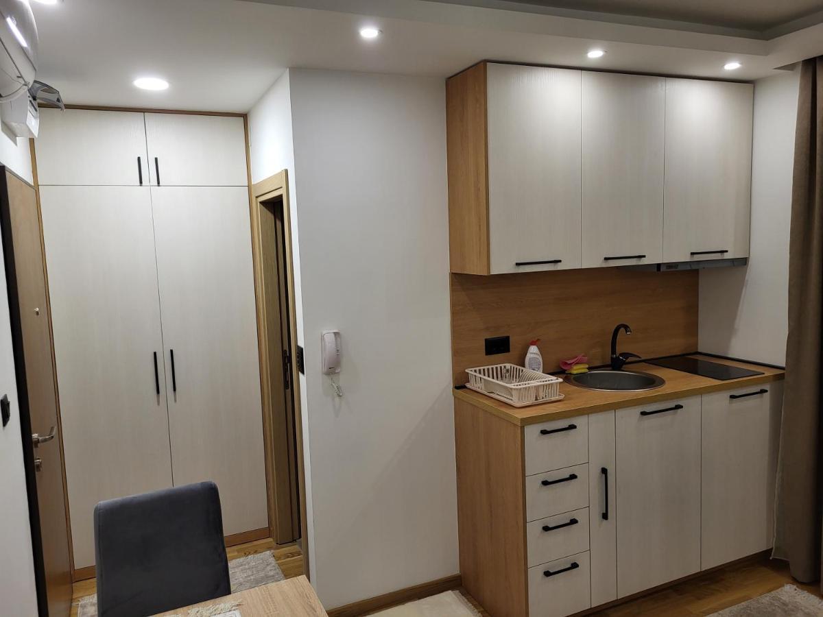 Lux Apartmani Bajova Цетине Екстериор снимка