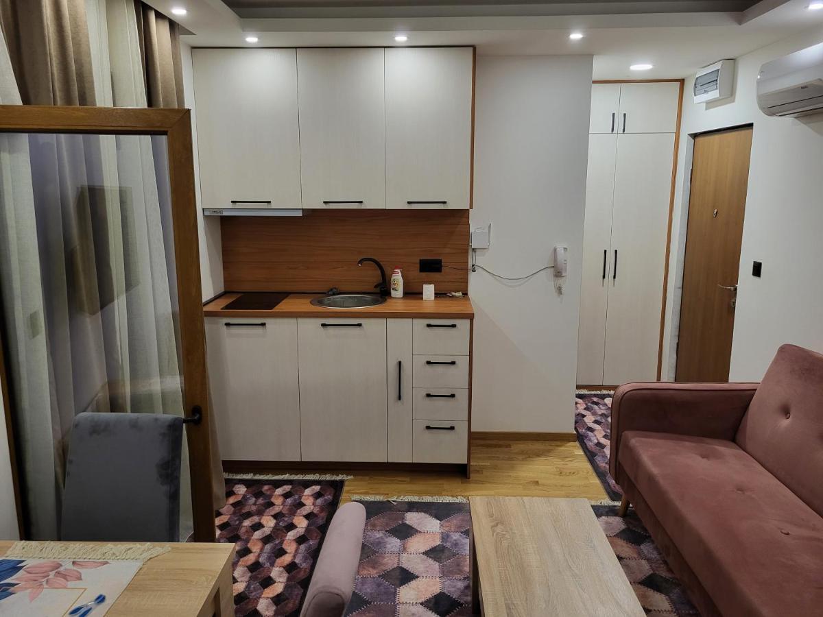 Lux Apartmani Bajova Цетине Екстериор снимка